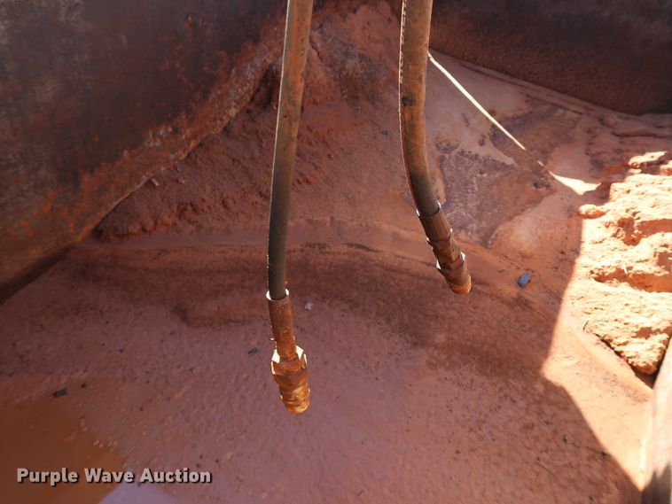 image for item KQ9700 Dump trailer