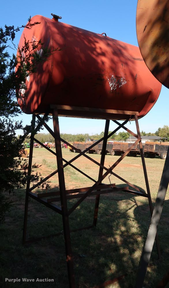 image for item KQ9705 Fuel tank