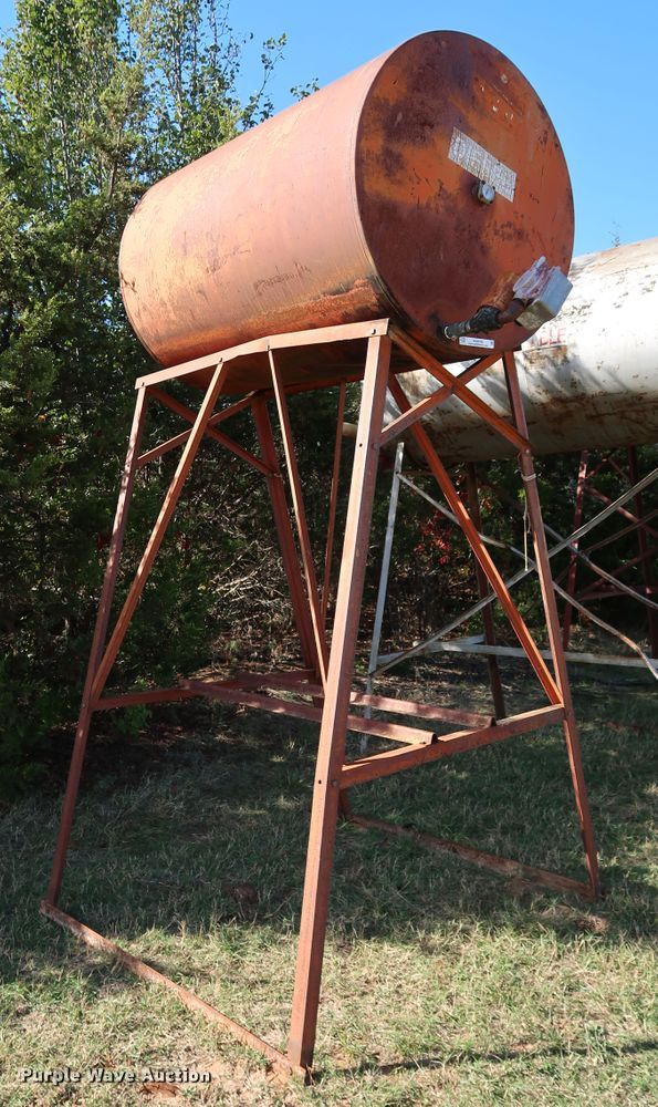 image for item KQ9709 Fuel tank