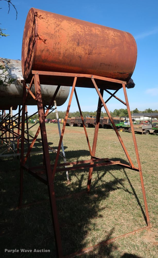 image for item KQ9709 Fuel tank