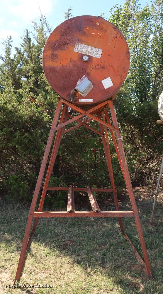 image for item KQ9709 Fuel tank