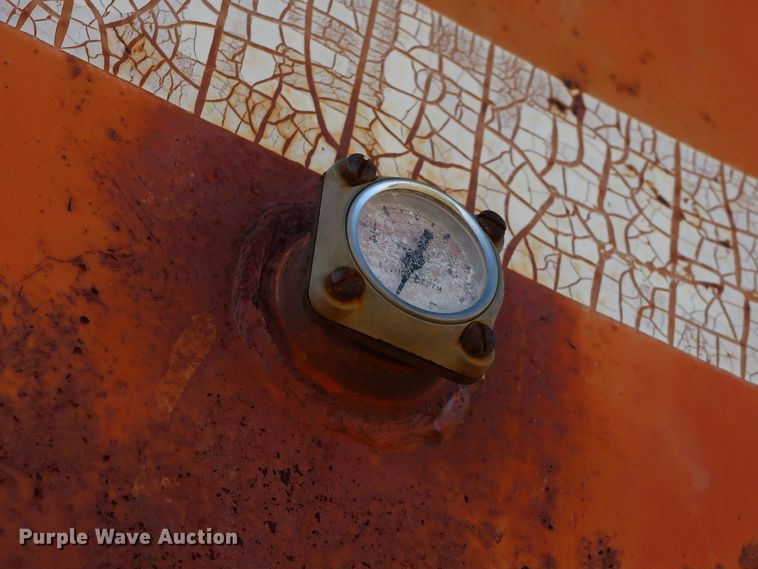 image for item KQ9709 Fuel tank