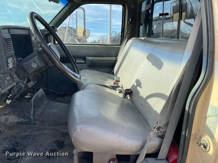 image for item KU9544 1992 GMC TopKick C5500  dump flatbed truck