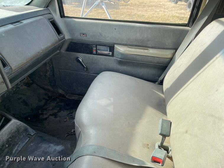 image for item KU9544 1992 GMC TopKick C5500  dump flatbed truck