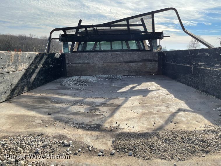 image for item KU9544 1992 GMC TopKick C5500  dump flatbed truck