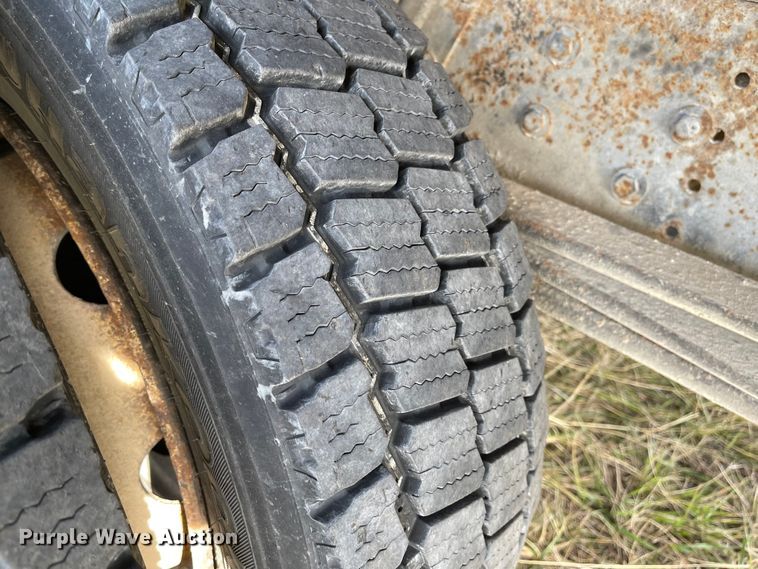 image for item KU9544 1992 GMC TopKick C5500  dump flatbed truck