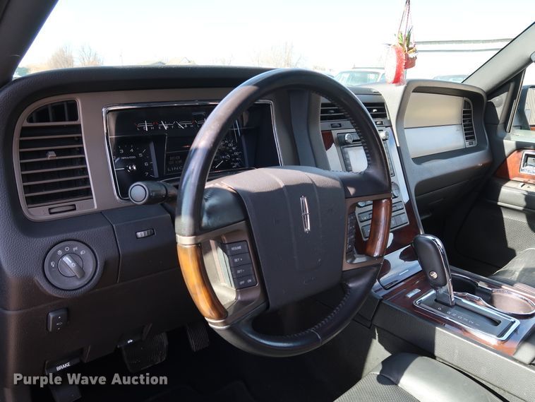 image for item KY9716 2012 Lincoln Navigator  SUV