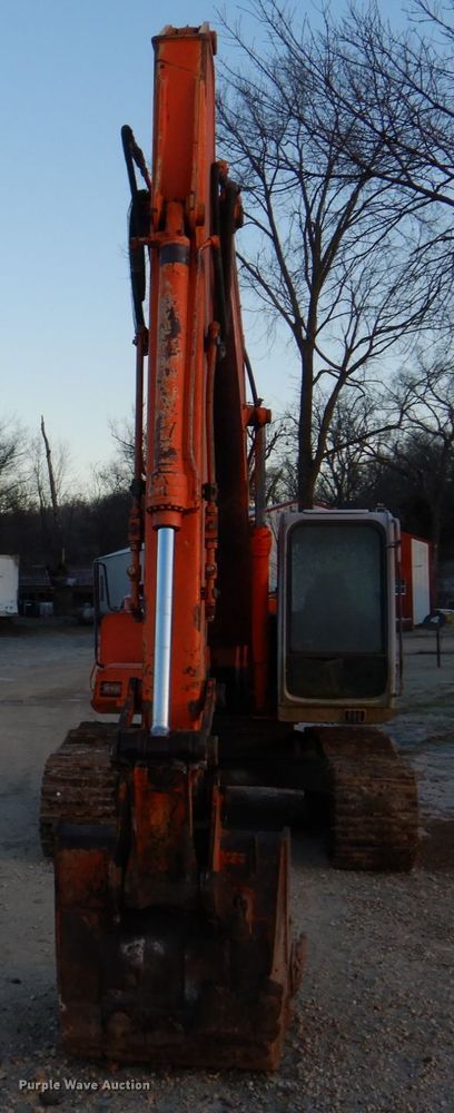 image for item DH8136 Hitachi EX200-2  excavator