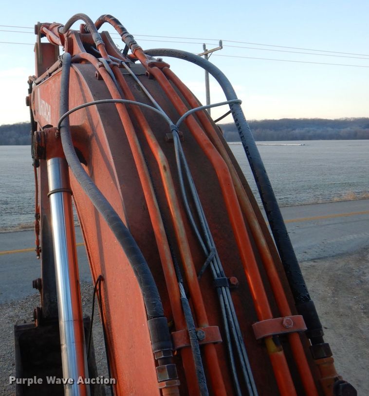 image for item DH8136 Hitachi EX200-2  excavator