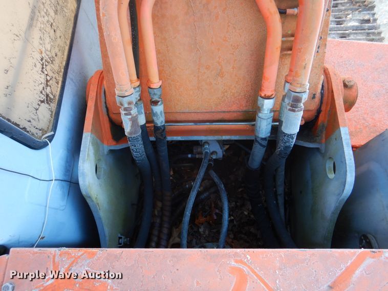 image for item DH8136 Hitachi EX200-2  excavator