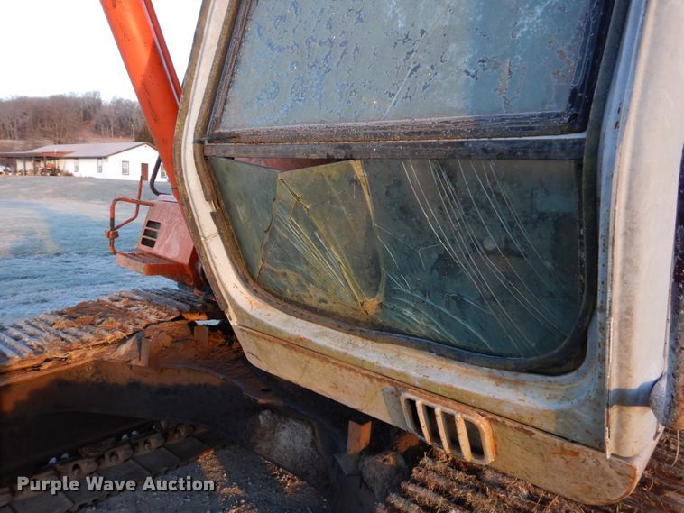 image for item DH8136 Hitachi EX200-2  excavator