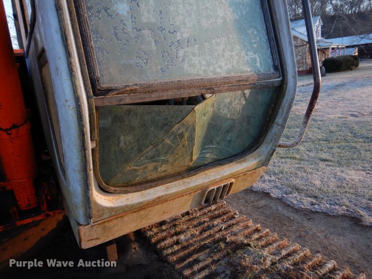 image for item DH8136 Hitachi EX200-2  excavator