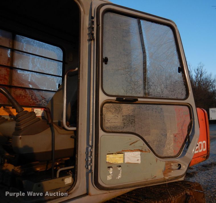 image for item DH8136 Hitachi EX200-2  excavator