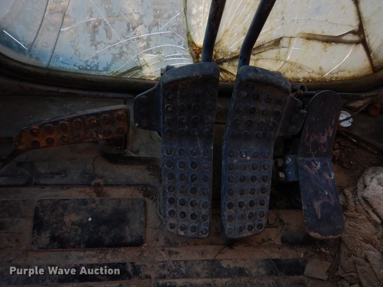 image for item DH8136 Hitachi EX200-2  excavator