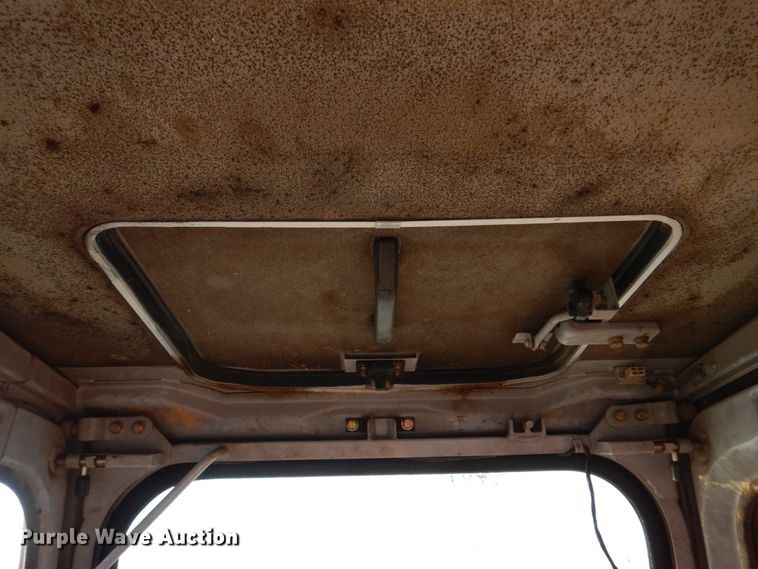 image for item DH8136 Hitachi EX200-2  excavator