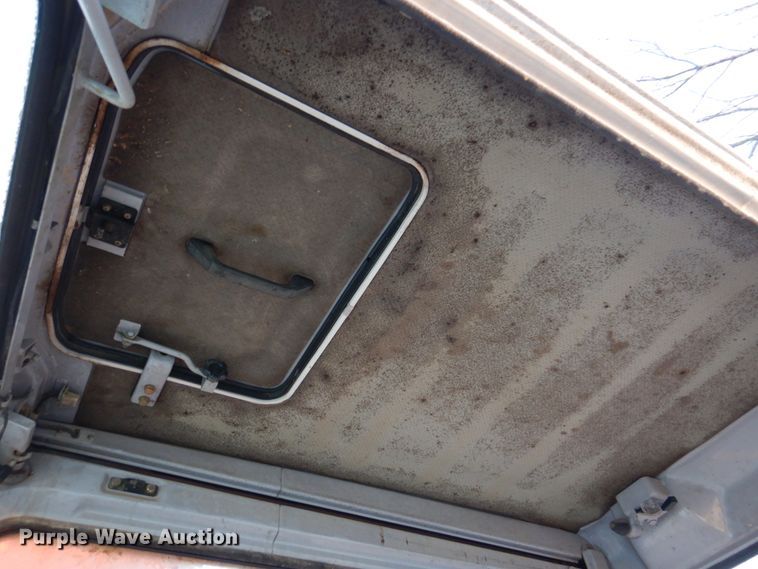 image for item DH8136 Hitachi EX200-2  excavator