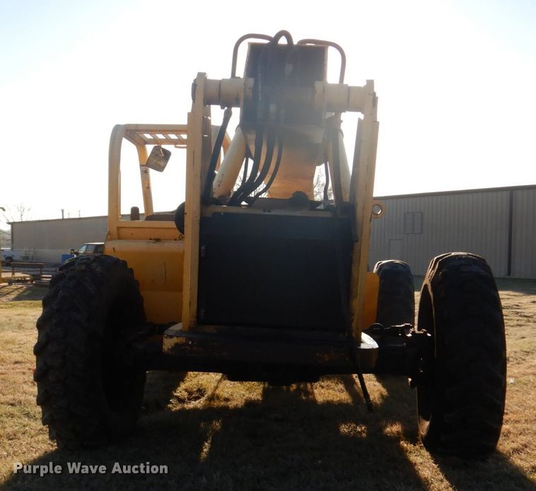 image for item DH8142 Pettibone F-636  telehandler