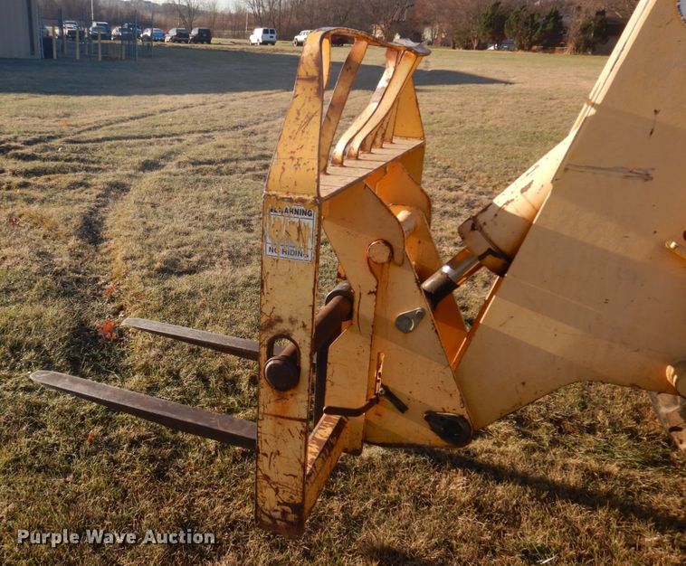 image for item DH8142 Pettibone F-636  telehandler