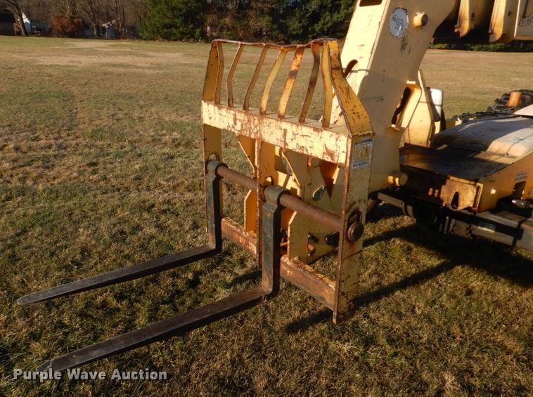 image for item DH8142 Pettibone F-636  telehandler