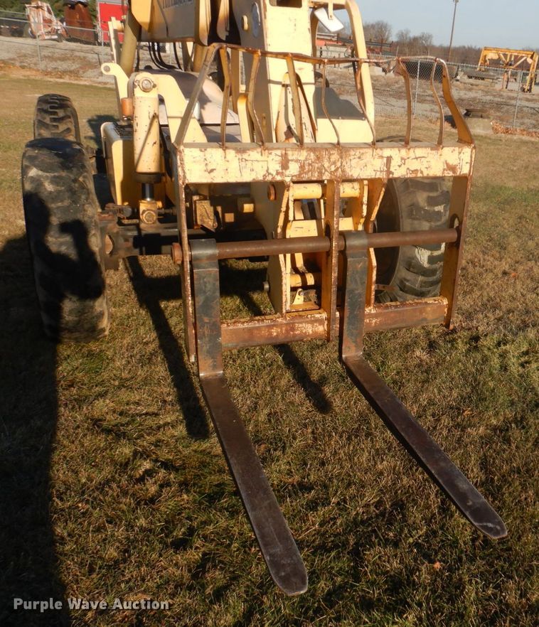 image for item DH8142 Pettibone F-636  telehandler