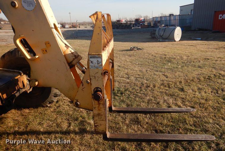 image for item DH8142 Pettibone F-636  telehandler