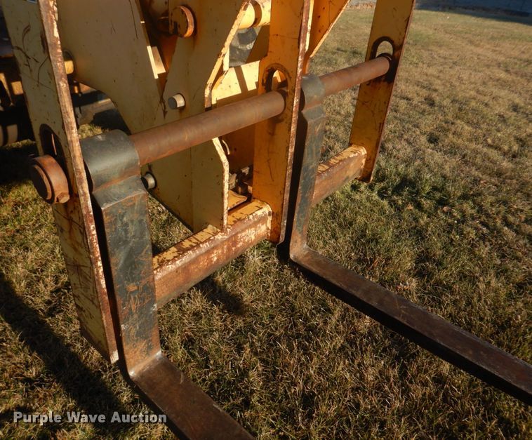 image for item DH8142 Pettibone F-636  telehandler