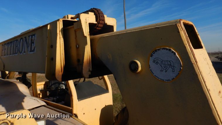 image for item DH8142 Pettibone F-636  telehandler