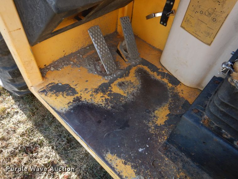 image for item DH8142 Pettibone F-636  telehandler