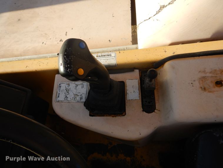 image for item DH8142 Pettibone F-636  telehandler