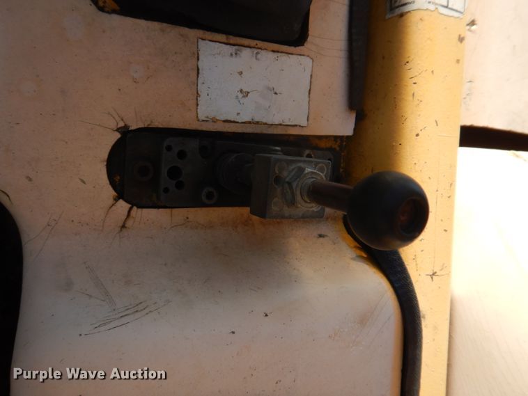 image for item DH8142 Pettibone F-636  telehandler