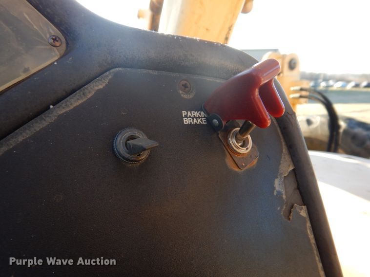 image for item DH8142 Pettibone F-636  telehandler