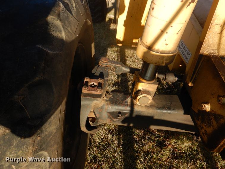 image for item DH8142 Pettibone F-636  telehandler