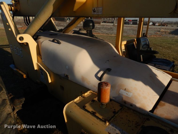 image for item DH8142 Pettibone F-636  telehandler