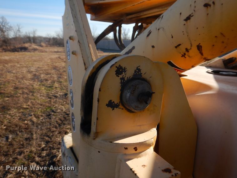 image for item DH8144 Pettibone 8036  telehandler