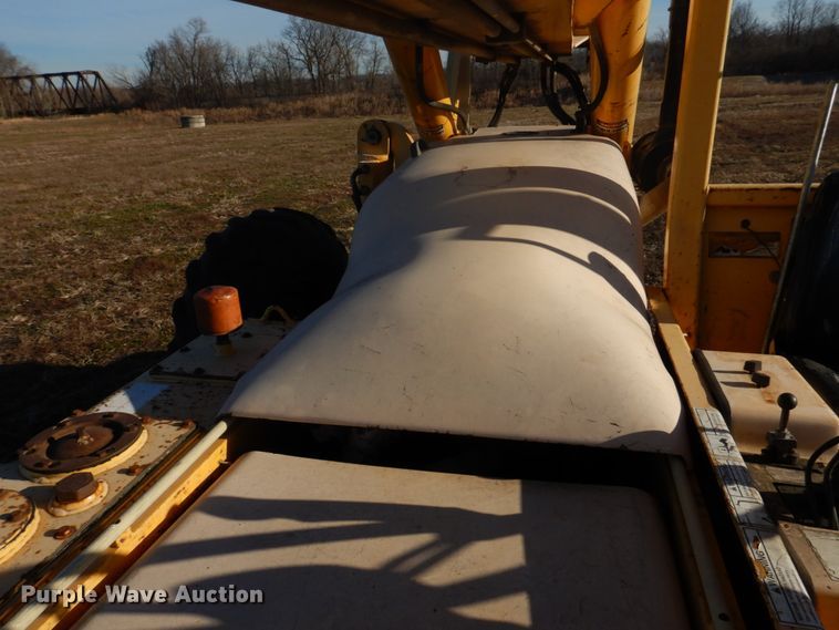 image for item DH8144 Pettibone 8036  telehandler