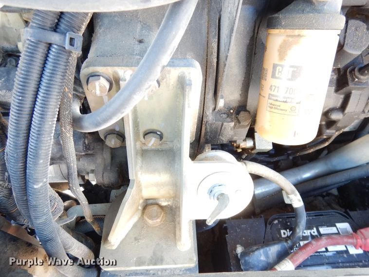 image for item DH8791 2014 Caterpillar TH407C  telehandler