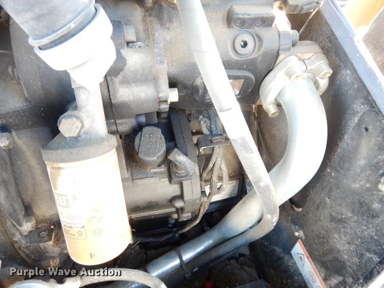 image for item DH8791 2014 Caterpillar TH407C  telehandler