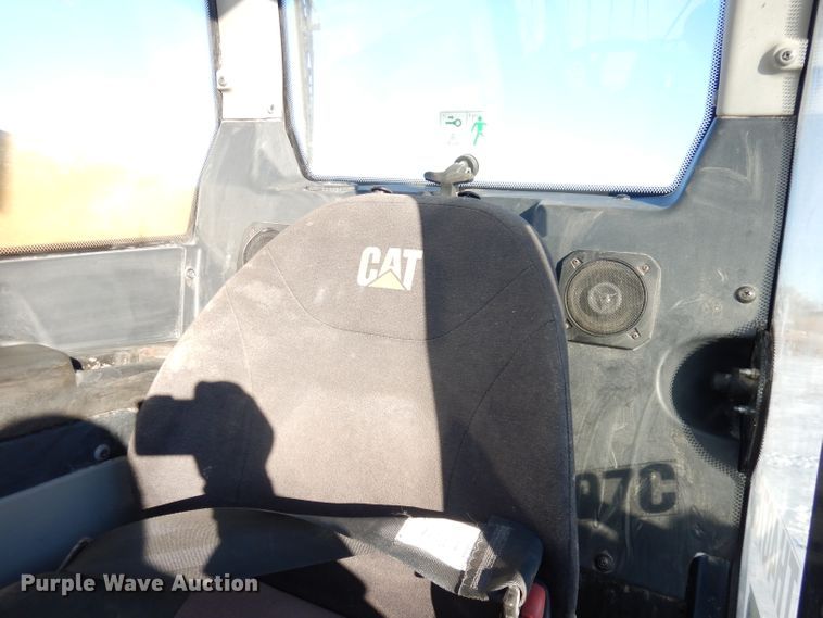 image for item DH8791 2014 Caterpillar TH407C  telehandler