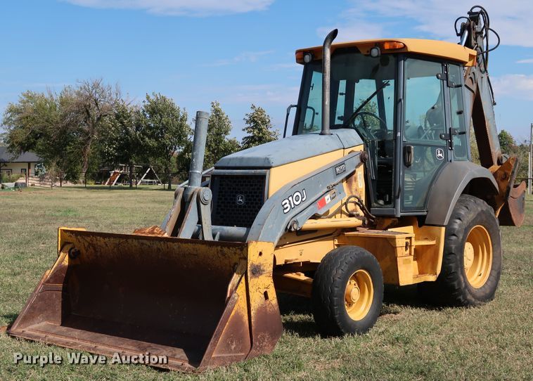image for item DJ1990 2010 John Deere 310J  backhoe