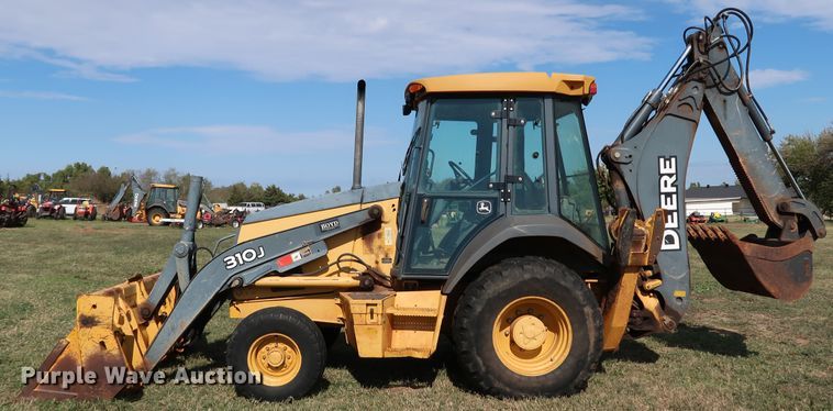 image for item DJ1990 2010 John Deere 310J  backhoe