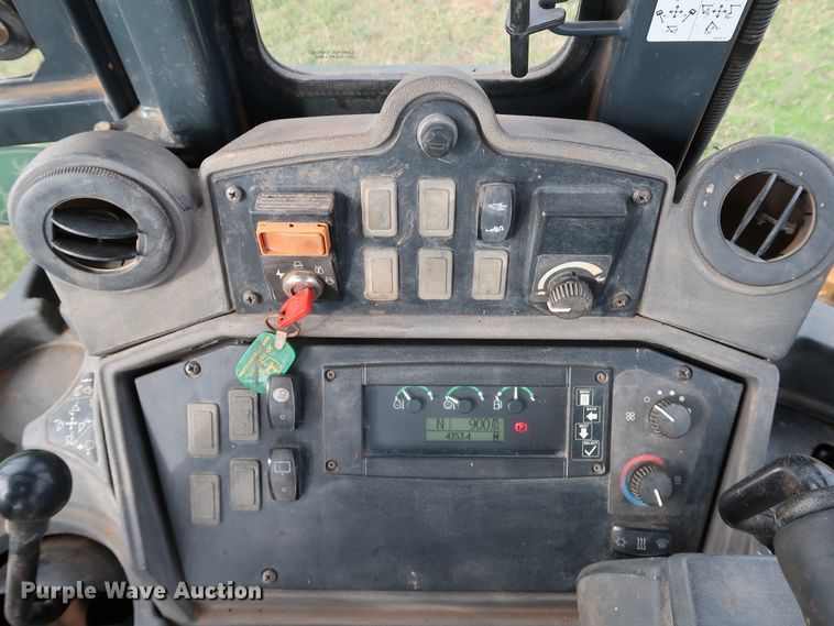 image for item DJ1990 2010 John Deere 310J  backhoe