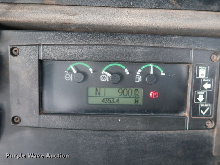 image for item DJ1990 2010 John Deere 310J  backhoe