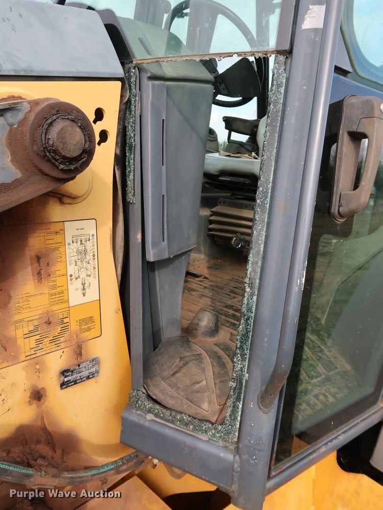 image for item DJ1990 2010 John Deere 310J  backhoe