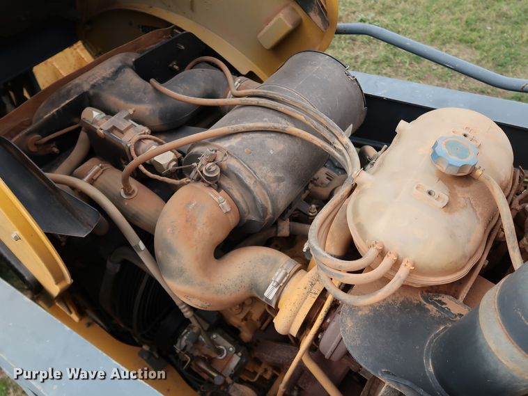 image for item DJ1990 2010 John Deere 310J  backhoe