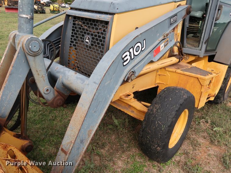image for item DJ1990 2010 John Deere 310J  backhoe