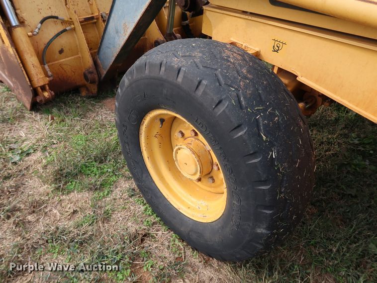 image for item DJ1990 2010 John Deere 310J  backhoe