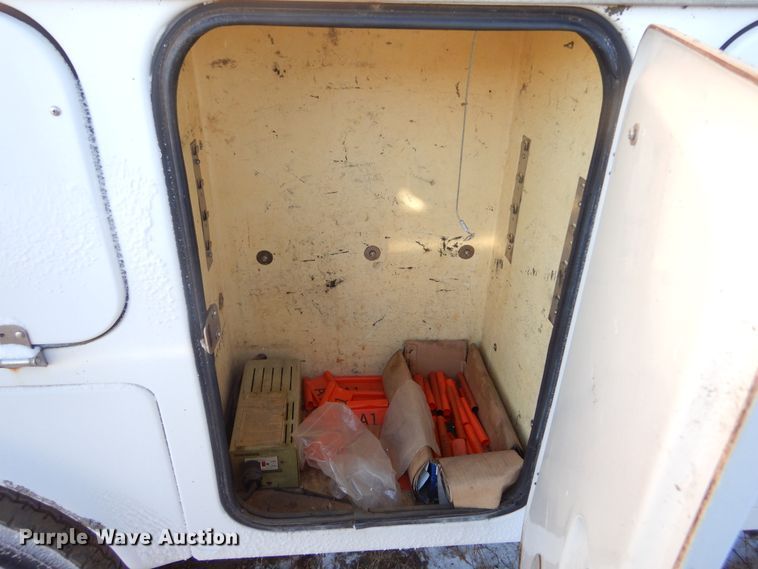 image for item DK3440 1999 Ford F450 Super Duty  bucket truck