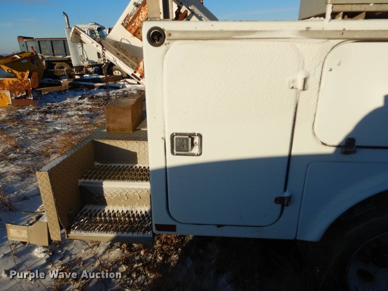 image for item DK3440 1999 Ford F450 Super Duty  bucket truck