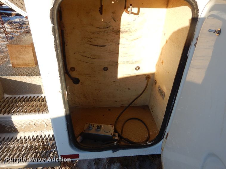 image for item DK3440 1999 Ford F450 Super Duty  bucket truck