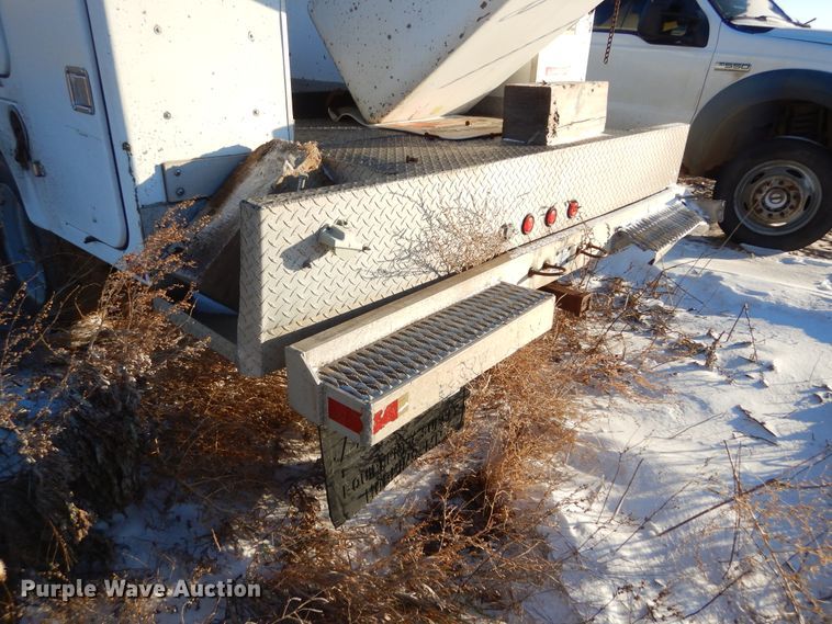 image for item DK3440 1999 Ford F450 Super Duty  bucket truck